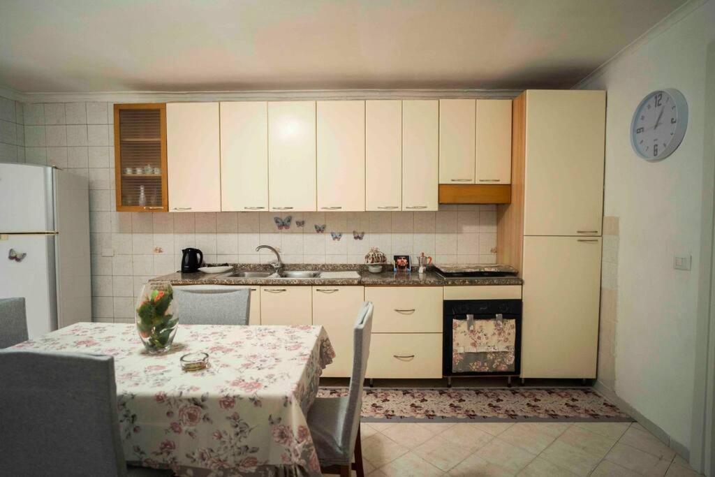 Вілла Casa Elena - Casa Vacanze Napoli Centro Екстер'єр фото
